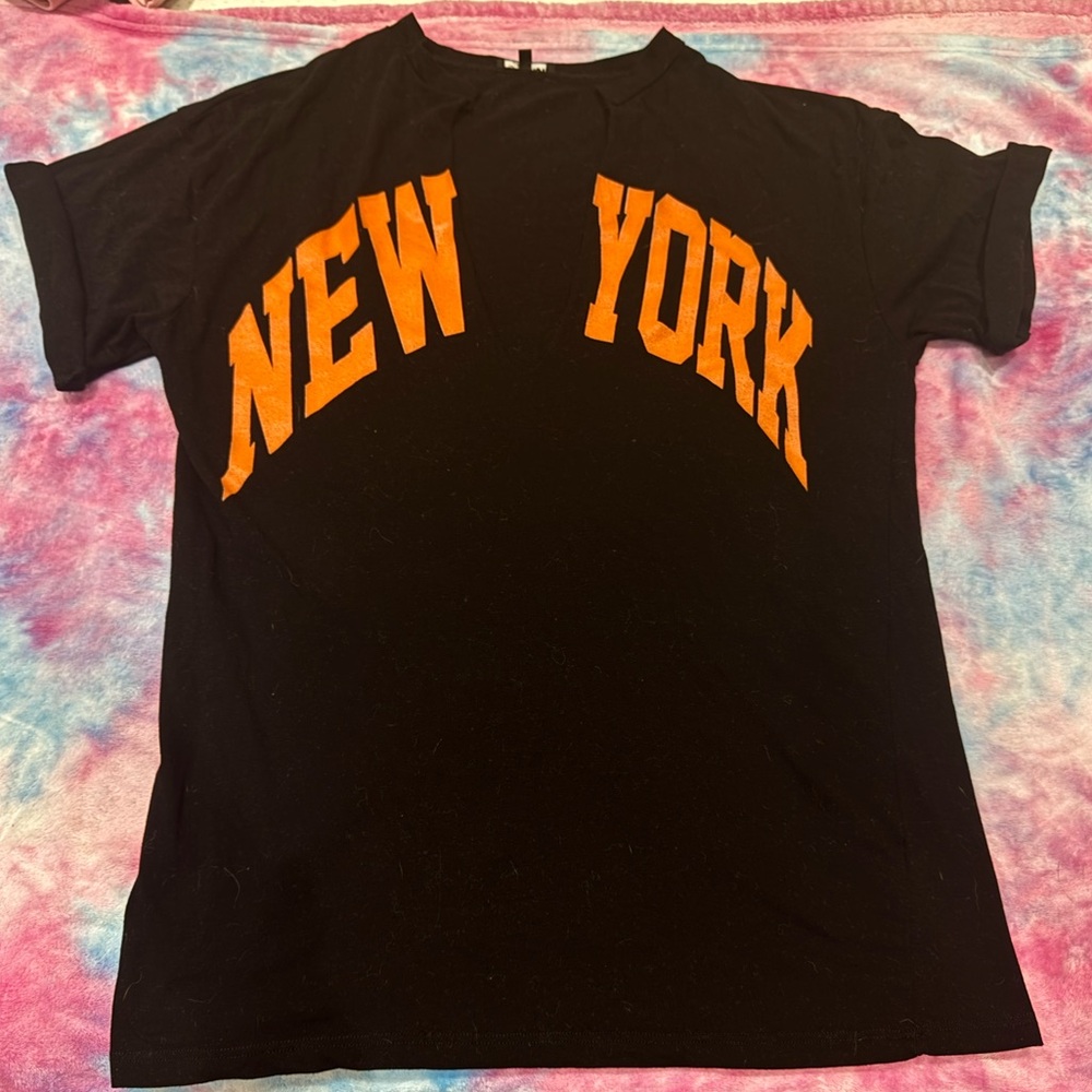 Fashion Nova - Black T-Shirt with Orange 'New York' Print